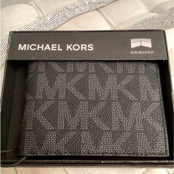 Michael Kors Other - Great Michael kors mens wallet new